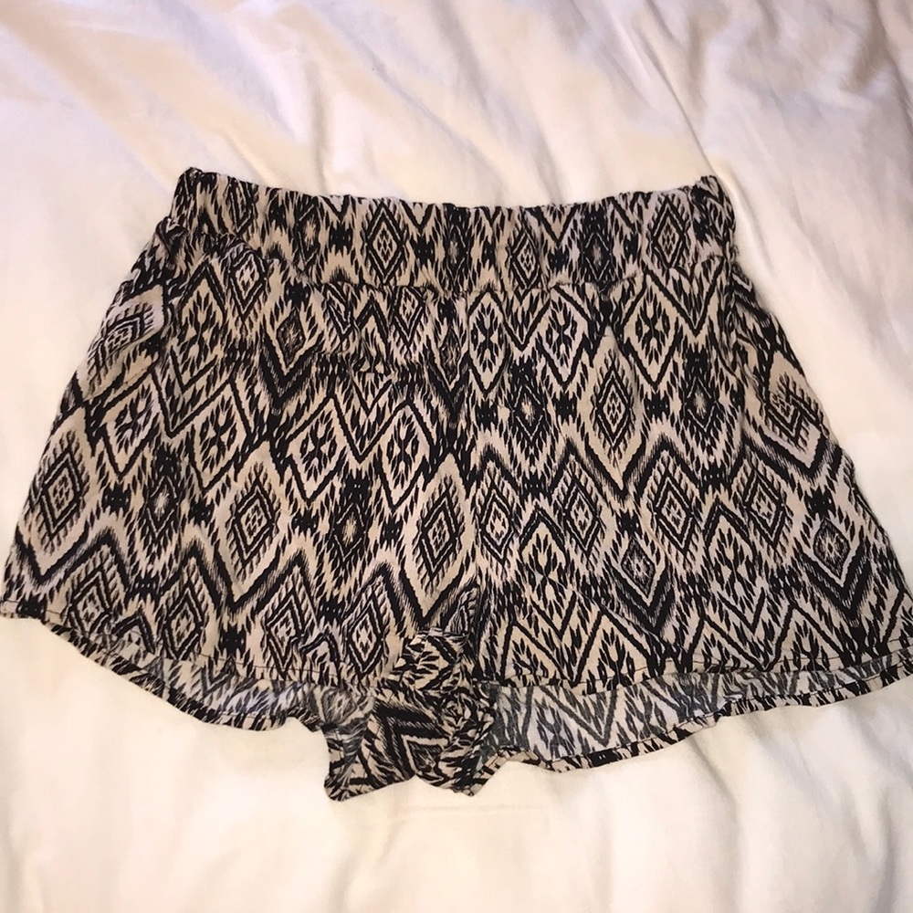 Flowy Black and Tan design shorts